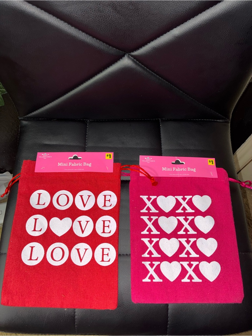 Valentine day assorted bundle of 36 items - Picture 6 of 10
